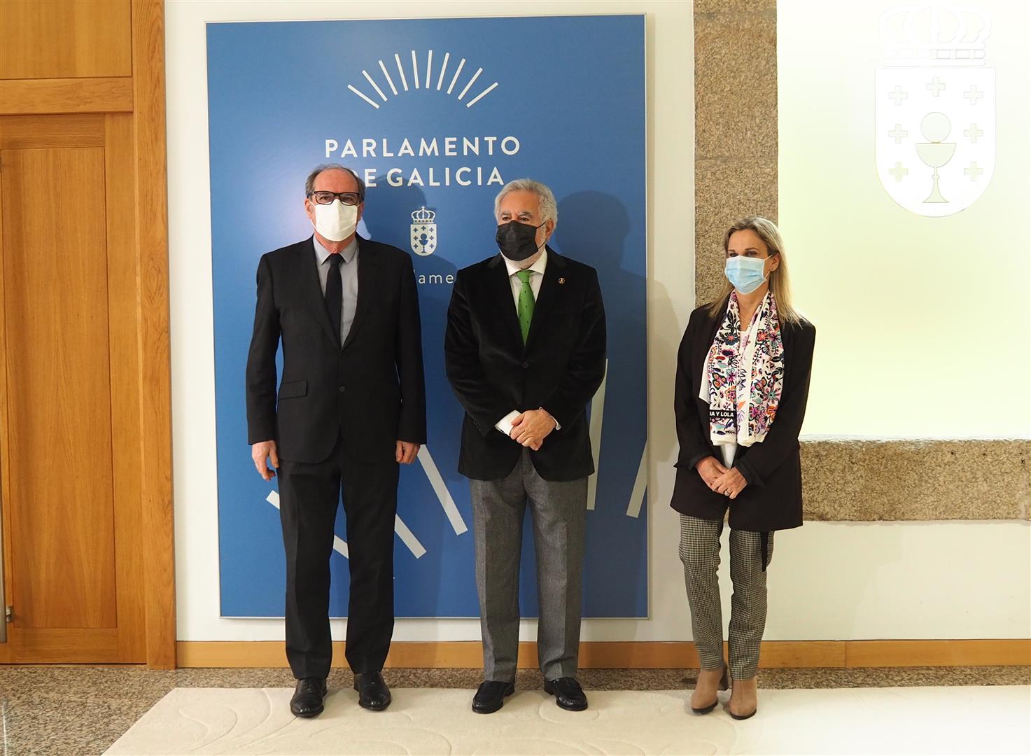 Foto da noticia:O defensor del Pueblo visita o Parlamento de Galicia 